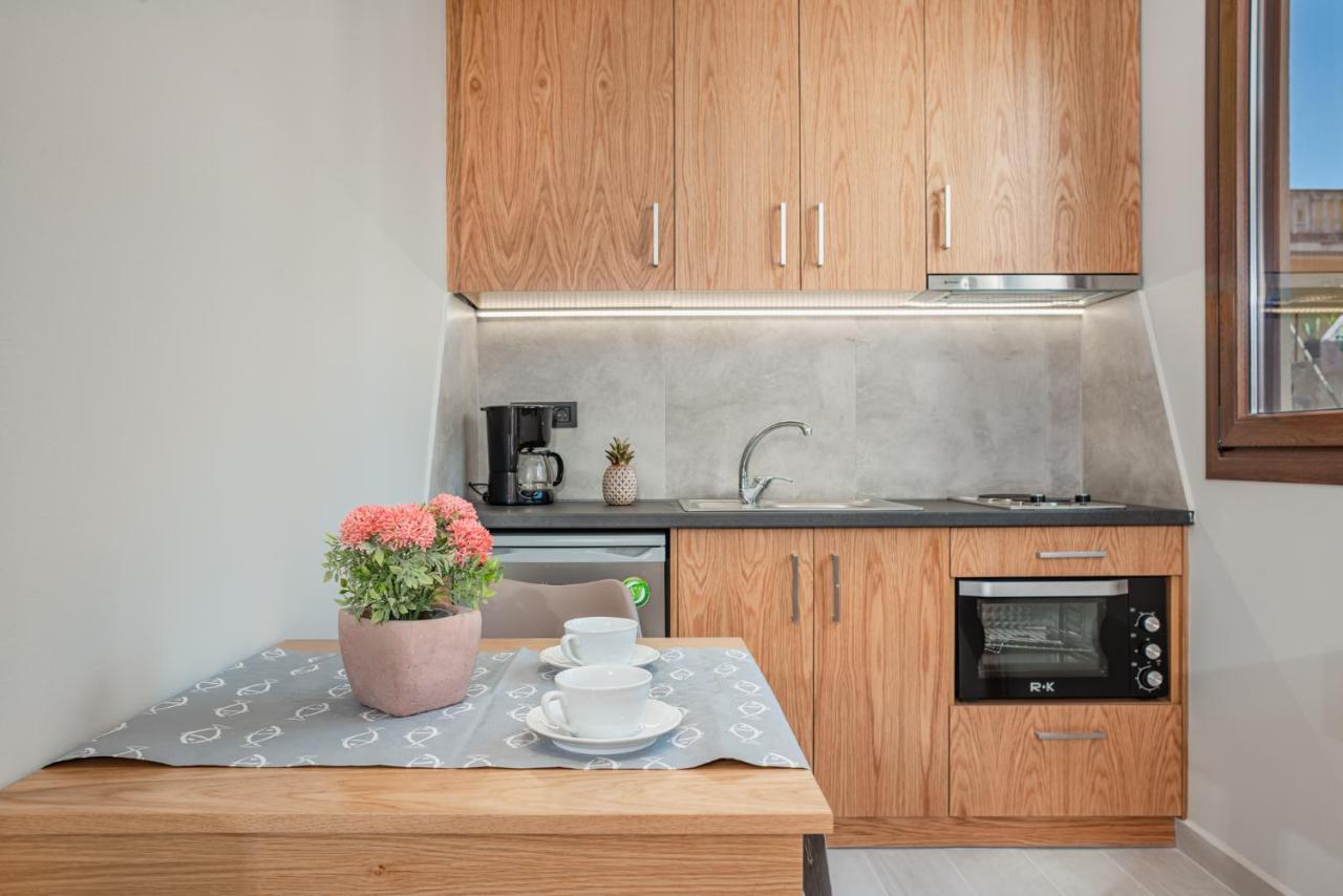 Alektor Luxury Apartments ザキントス エクステリア 写真