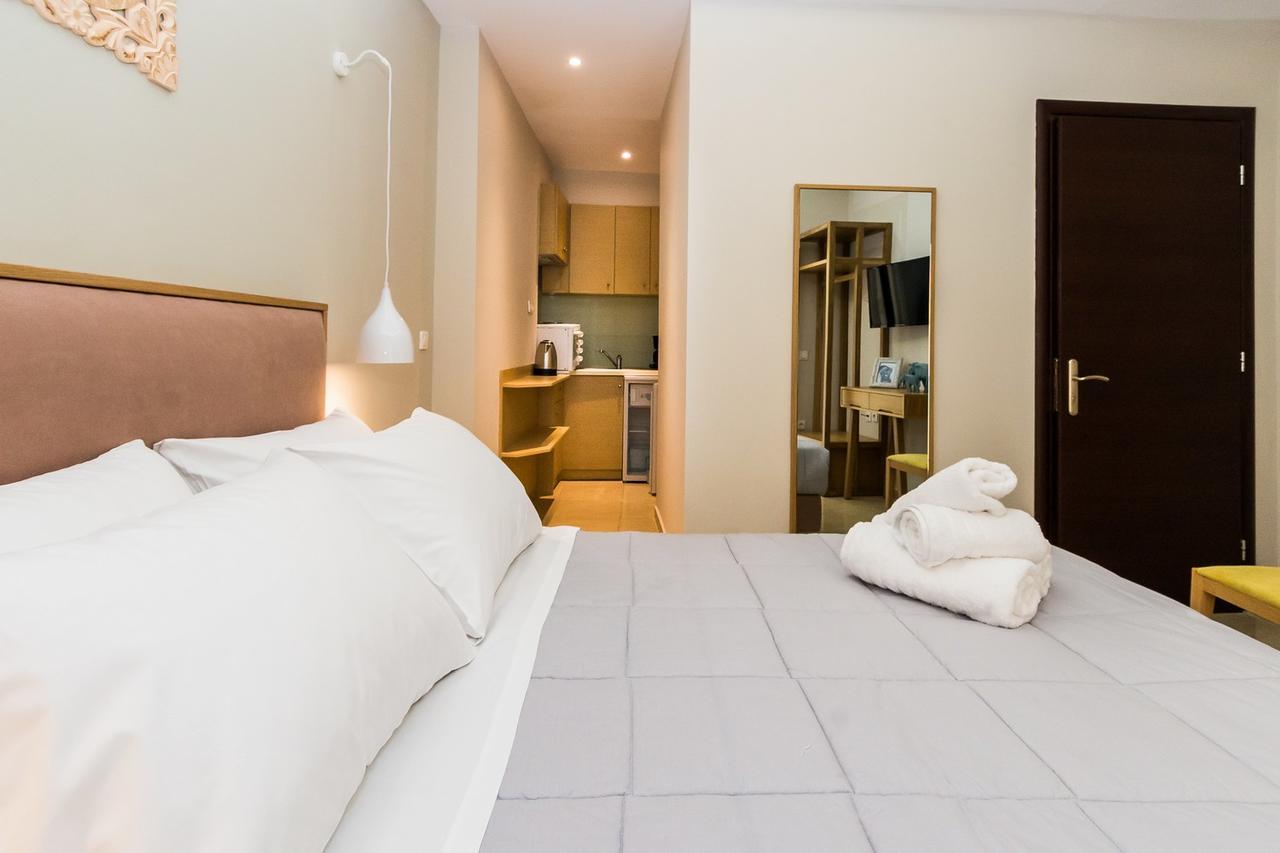 Alektor Luxury Apartments ザキントス エクステリア 写真
